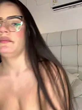 Snapshot of IsabellaGrey19 chatting on March 2025 05:54:01 AM IsabellaGrey19 online show from March 2025 05:54:01 AM