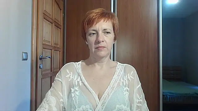 Snapshot of LoraLoraMay chatting on May 2026 11:52:01 AM LoraLoraMay online show from May 2026 11:52:01 AM