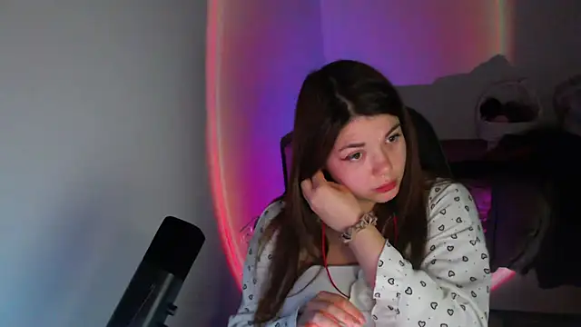 helengilmor online show from February 2026 06:19:02 PM