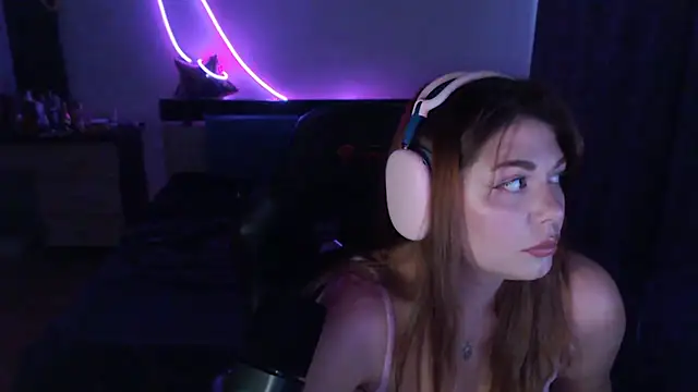 helengilmor online show from October 2025 12:40:02 PM