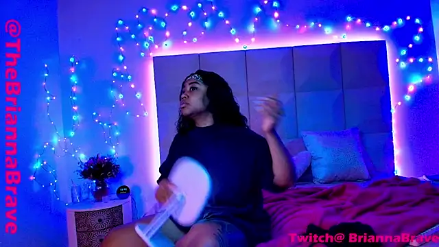 BriannaBrave online show from November 2025 02:49:02 AM