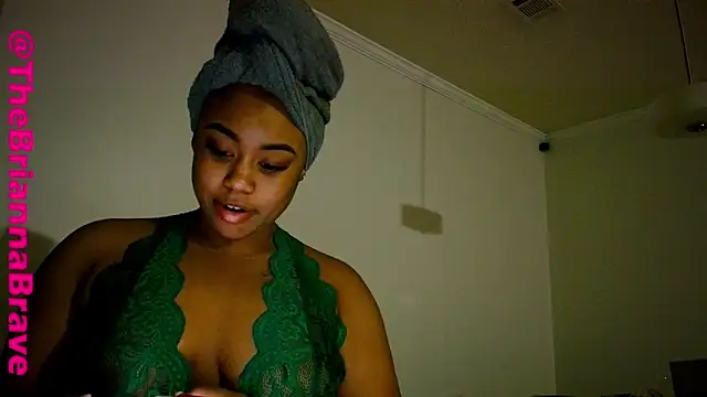 BriannaBrave online show from December 2025 03:50:02 AM