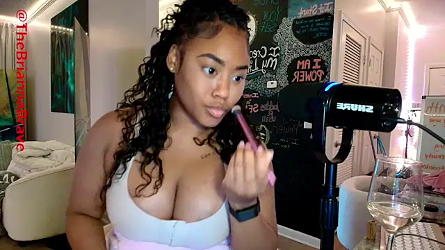 Snapshot of BriannaBrave chatting on June 2026 11:32:02 PM BriannaBrave online show from June 2026 11:32:02 PM