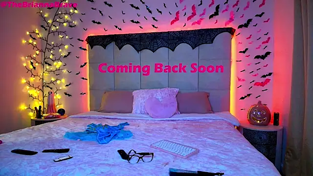 BriannaBrave online show from October 2025 02:10:01 AM