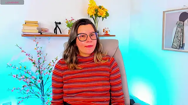 Chanelll Taylorr  online show from April 2026 01:18:02 PM