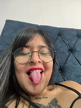 ZTahya online show from February 2026 09:04:02 PM