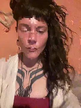 OniricFemme online show from May 2026 12:41:01 AM