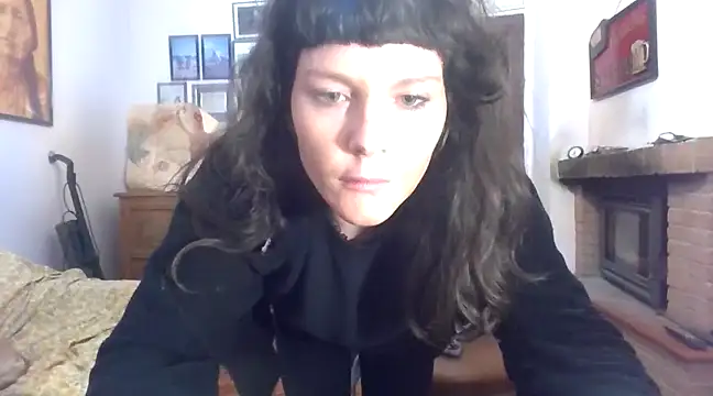 OniricFemme online show from February 2025 06:30:02 PM