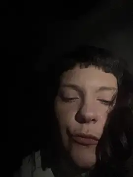 OniricFemme online show from December 2025 09:43:01 PM