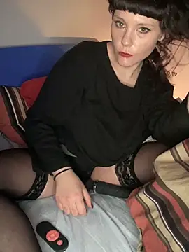 OniricFemme online show from March 2025 04:51:02 AM