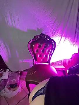 OniricFemme online show from September 2025 10:26:01 PM