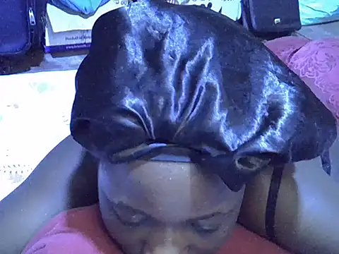 Adaline-Paris online show from January 2026 06:37:01 PM