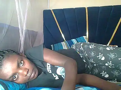 awino001 online show from September 2025 09:10:02 PM