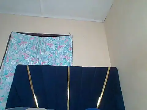 awino001 online show from April 2026 06:14:02 PM