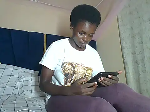 awino001 online show from October 2025 08:19:02 PM