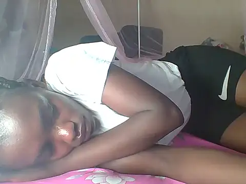 awino001 online show from September 2025 04:46:01 AM