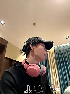 Snapshot of 1a1a1alll chatting on November 2025 02:40:01 PM 1a1a1alll online show from November 2025 02:40:01 PM