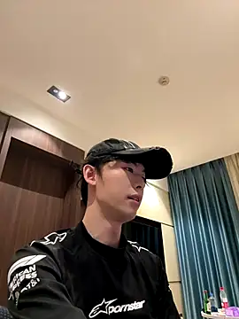 Snapshot of 1a1a1alll chatting on December 2025 03:02:02 PM 1a1a1alll online show from December 2025 03:02:02 PM