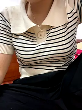 Milk Mom99 online show from November 2025 04:52:02 AM