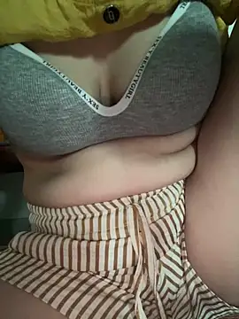 Milk Mom99 online show from March 2026 07:00:02 AM