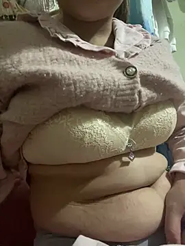 Milk Mom99 online show from February 2025 10:14:01 AM