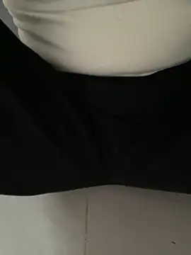 Milk Mom99 online show from April 2026 12:17:02 AM