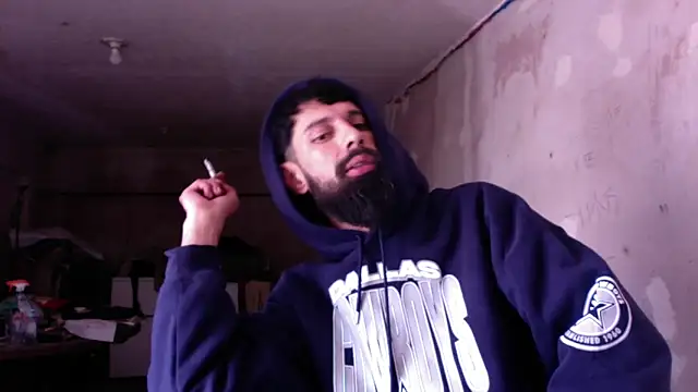 LoretoMx online show from December 2025 06:58:02 PM