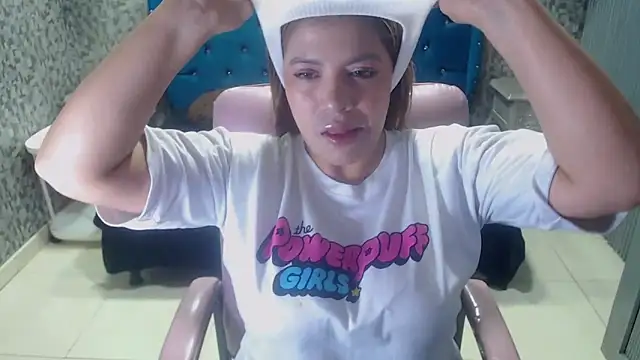 CurvyJulieth online show from May 2026 09:23:01 PM