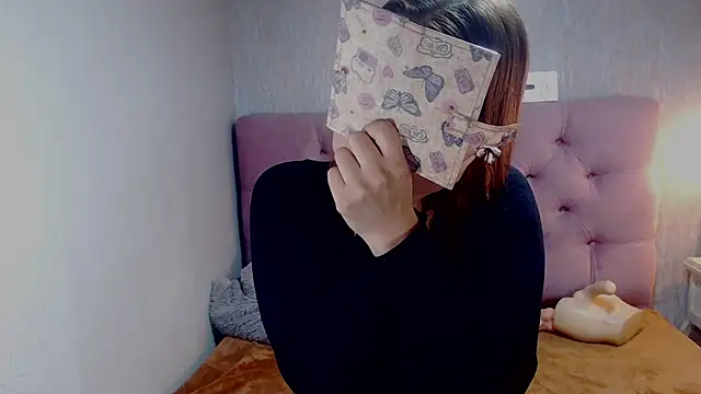 Snapshot of CurvyJulieth chatting on February 2025 04:10:01 AM CurvyJulieth online show from February 2025 04:10:01 AM