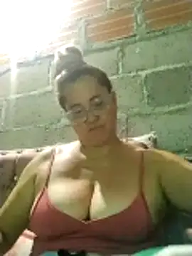 natally ross21 online show from April 2026 01:30:02 AM