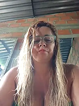Snapshot of natally_ross21 chatting on October 2025 12:29:02 PM natally ross21 online show from October 2025 12:29:02 PM
