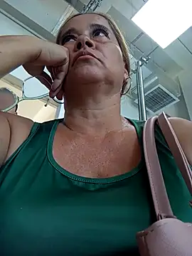 Snapshot of natally_ross21 chatting on September 2025 01:53:02 PM natally ross21 online show from September 2025 01:53:02 PM