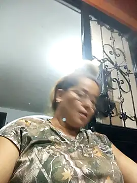 natally ross21 online show from November 2025 03:33:02 AM