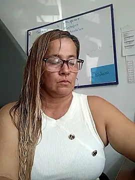 natally ross21 online show from June 2026 02:14:01 PM