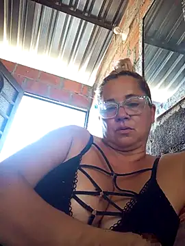 Snapshot of natally_ross21 chatting on September 2025 03:45:01 PM natally ross21 online show from September 2025 03:45:01 PM
