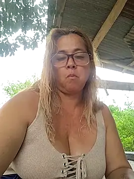 natally ross21 online show from May 2026 12:41:01 PM
