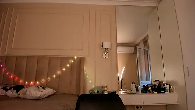 Snapshot of melissa_yamazaki chatting on November 2025 04:57:02 AM melissa yamazaki online show from November 2025 04:57:02 AM