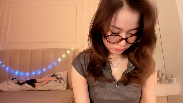 Snapshot of melissa_yamazaki chatting on November 2025 07:34:02 AM melissa yamazaki online show from November 2025 07:34:02 AM