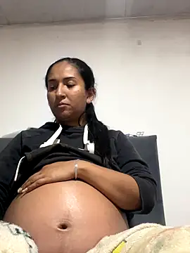 luna asss online show from October 2025 05:31:01 PM