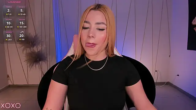 SamanthaKlein  online show from November 2025 01:04:02 AM