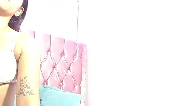 Kim Baker1 online show from March 2025 12:28:02 PM