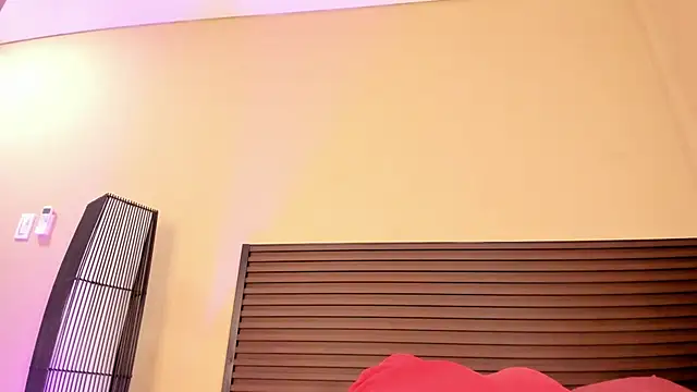 Kim Baker1 online show from December 2025 08:33:01 PM