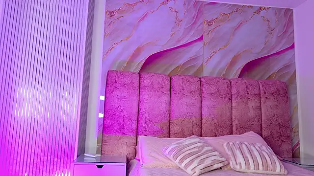 kendal rossi online show from February 2026 12:04:01 PM