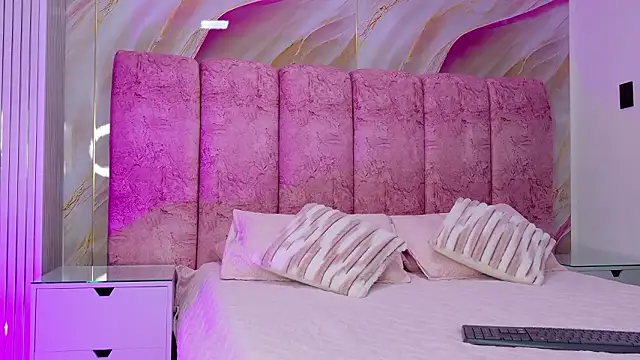 kendal rossi online show from March 2026 11:58:01 AM