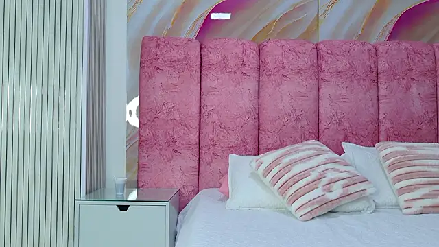 kendal rossi online show from February 2026 11:54:01 AM