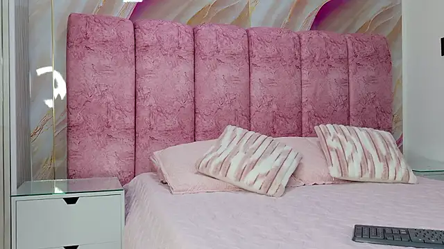 kendal rossi online show from March 2026 11:53:02 AM