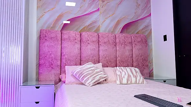 kendal rossi online show from February 2026 11:54:01 AM