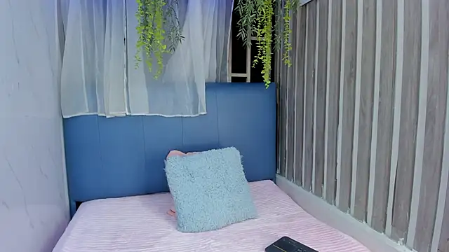 sabrinahimss online show from October 2025 11:19:01 PM