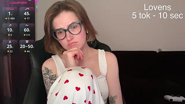 Snapshot of Sexy_Sweets chatting on July 2026 04:13:01 PM Sexy Sweets online show from July 2026 04:13:01 PM