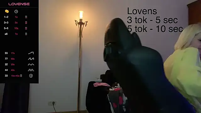 Snapshot of Sexy_Sweets chatting on October 2025 06:29:02 PM Sexy Sweets online show from October 2025 06:29:02 PM